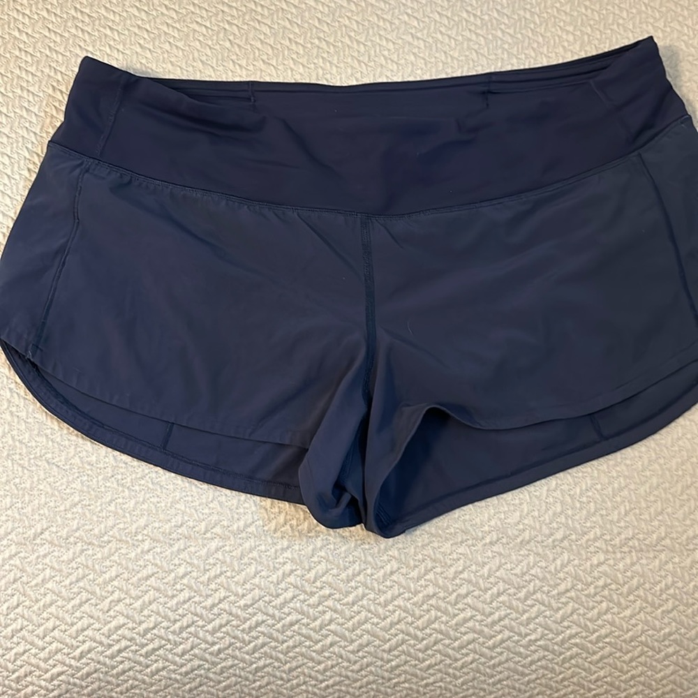 LULULEMON SPEED UP SHORTS 2.5 inch